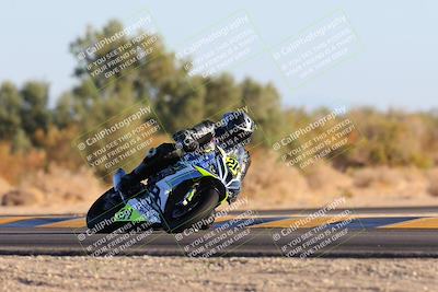 media/Dec-07-2024-CVMA (Sat) [[21c5f1ef85]]/Race 11-Amateur Supersport Open/